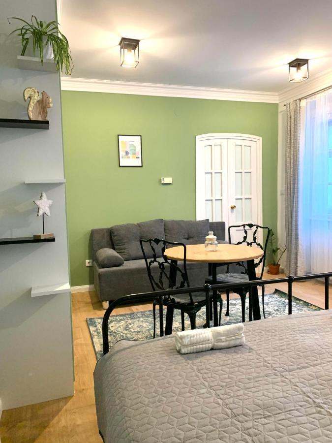 Fidelissima Apartman Sopron Extérieur photo
